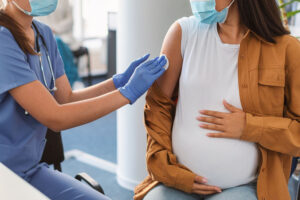 妊婦に推奨されるRSウイルスワクチンとは?効果や安全性・定期接種化について徹底解説