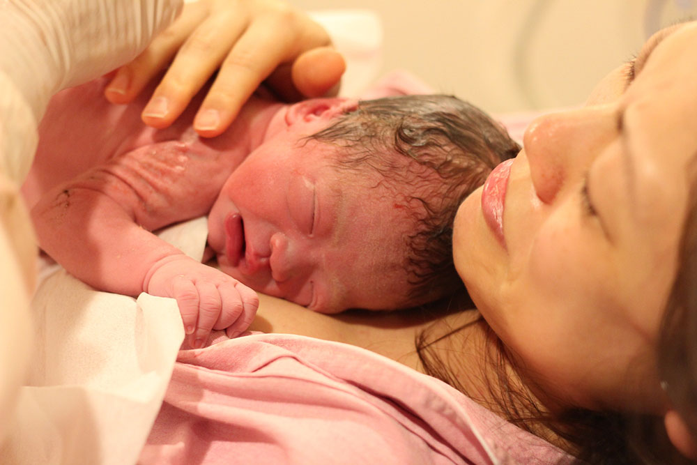 カンガルーケアで赤ちゃんに期待できる効果