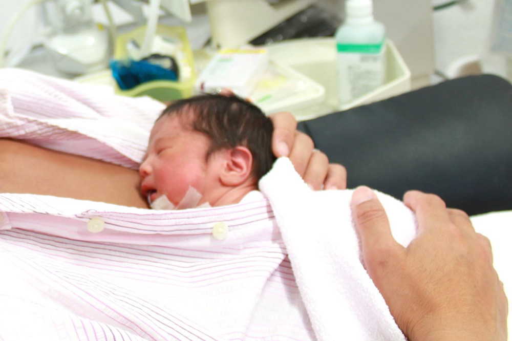 カンガルーケアはパパもできる